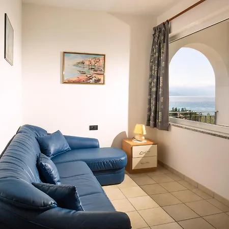 Apartament Lovely In *